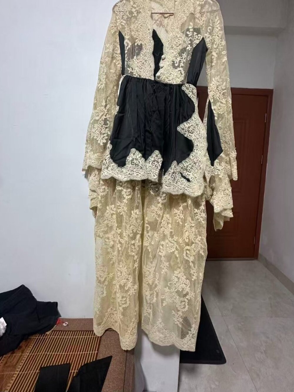 Zimmermann Elegant Black & Cream Lace Evening Dress